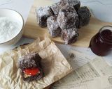 Foto langkah ke 9 dari resep Lamington Cake.