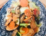 Foto langkah ke 3 dari resep Tumis Ayam dan Sayuran.