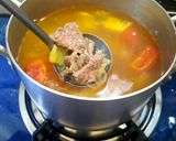 Hình bước làm 3 của món Canh thịt bò nấu thơm cà