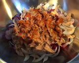 Une image de l'étape 5 de Salade de radis roses au thon et piment d espelette.