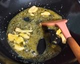Foto langkah ke 3 dari resep Ayam Goreng Mentega.