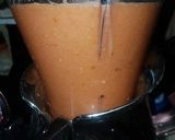 A picture of step 2 of Watermelon carrot juice.