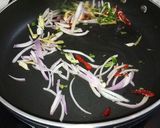 A picture of step 2 of Green Tea fried rice with salad.