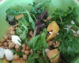 Foto del paso 1 de la receta: Ensalada de garbanzos y mango