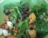 Foto del paso 1 de la receta: Ensalada de garbanzos y mango