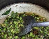 खमंग चिवडा (chivda recipe in marathi) रेसिपी स्टेप 1 फोटो 