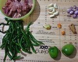 Foto langkah ke 1 dari resep 108. Gulai Ayam Lado Mudo Koto Gadang.