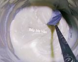 Hình bước làm 1 của món Bánh mì xúc xích phô mai kéo sợi