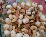 A picture of step 2 of Healthy Roasted Nuts Mixture.