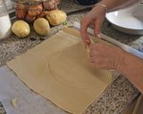 Foto del paso 5 de la receta: Tarta de Patatas, Espinacas, Champiñones y Queso (en air fryer)