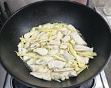 蔥爆椒鹽虱目魚柳(簡單料理）的食譜步驟8照片