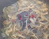 Foto del passaggio 2 della ricetta Linguine Rigate con cavolfiere e zafferano