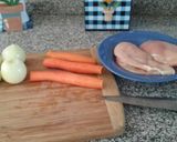 Foto del paso 1 de la receta: Pollo al escabeche