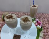 A picture of step 4 of Chocolate coffee shake.