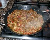 Foto del paso 5 de la receta: Arroz con costillas y ceps