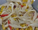 Foto langkah ke 2 dari resep Tumis Jamur Jagung.