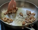 Foto langkah ke 2 dari resep Kwetiaw goreng.