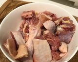Hình bước làm 1 của món Gà chiên mắm