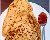 A picture of step 3 of Tikona paratha.