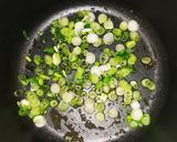 Csirkemell kakukkfüves karalábéval recept fázis 2 fotója