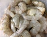 Hình bước làm 3 của món Tôm xào nấm đùi gà,cải thìa