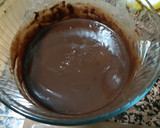 Foto del paso 4 de la receta: Bizcocho con cobertura de chocolate