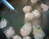 A picture of step 2 of Winter Vegetable Wonton Soup.