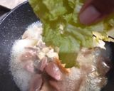 Foto langkah ke 3 dari resep Bening Sayur Tahu Bakso.