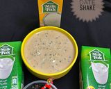 A picture of step 4 of Date Banana Shake.