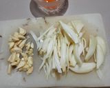Foto langkah ke 3 dari resep 123. Cah Sawi Putih & Telur Bebek.