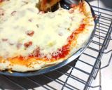 Foto langkah ke 6 dari resep Pizza mozzarella sosis.