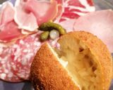 Une image de l'étape 9 de Arancini Di Mozzarella.