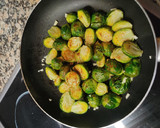 Foto del paso 5 de la receta: Coles de Bruselas salteadas