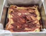 Foto langkah ke 11 dari resep Red Velvet Cheesecake Brownies ala Laura Vitale.