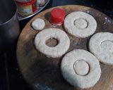 A picture of step 4 of Snow white doughnuts.