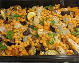 Foto del paso 6 de la receta Asado meloso de calabaza, berenjena y calabacín con garbanzos crujientes