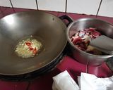 Foto langkah ke 4 dari resep Ampela ayam tumis tangkai seledri.