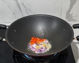 Foto langkah ke 1 dari resep Bakmie Bayam Goreng Nyemek bumbu instant.