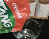 A picture of step 1 of Orange Ice lolly.