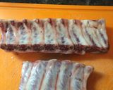 Foto del paso 1 de la receta: Costillas de cerdo al vino tinto y tostadas al ajo y oliva 