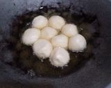 Foto langkah ke 3 dari resep Chapssal korean donuts.