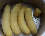 Foto langkah ke 1 dari resep Bola-bola Pisang Cokelat.