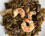 Foto del paso 10 de la receta: Fideuà de chipirones 🦑 y gambas 🍤