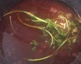 Foto del paso 1 de la receta: Sopa de frijoles con chorizo mexicano, yuca y calabacitas