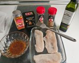 Foto del paso 1 de la receta: Filetes pollo gratinados airfryer