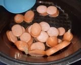 Hình bước làm 2 của món Mì Ý (Spaghetti) Xúc Xích