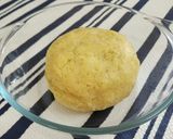A picture of step 5 of Cheesy Paneer Potato Pancake.
