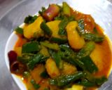आलू हरे प्याज़ की सब्जी (aloo hare pyaz ki sabzi recipe in Hindi) रेसिपी चरण 4 फोटो