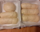 Foto del passaggio 7 della ricetta Parker House Roll, i panini piú buoni del mondo