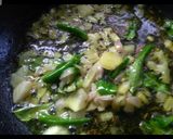 A picture of step 2 of Kanda Poha.